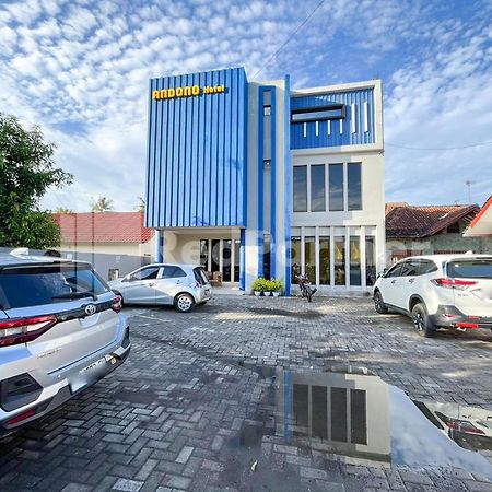 Hotel Andono Near Yia Mitra Reddoorz Temon Eksteriør bilde