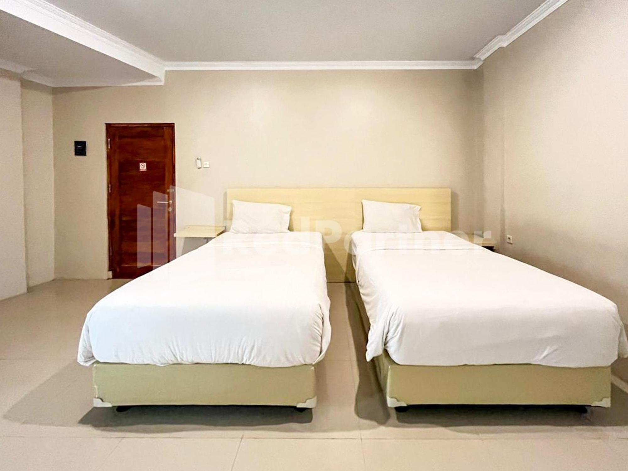 Hotel Andono Near Yia Mitra Reddoorz Temon Eksteriør bilde